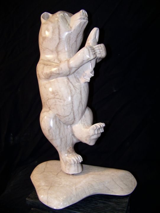 Sculpture intitulée "Dancing Bear---Alab…" par Jo Moore, Œuvre d'art originale, Pierre
