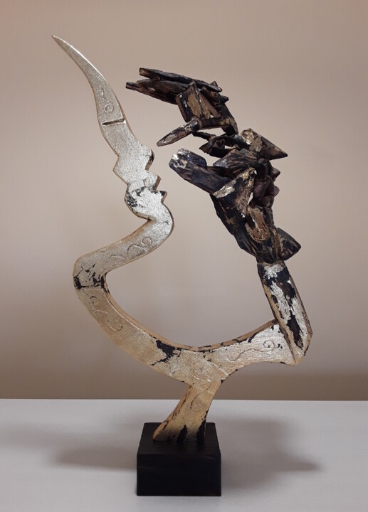Skulptur mit dem Titel "VOZ INTERIOR" von José Manuel Solares, Original-Kunstwerk, Holz