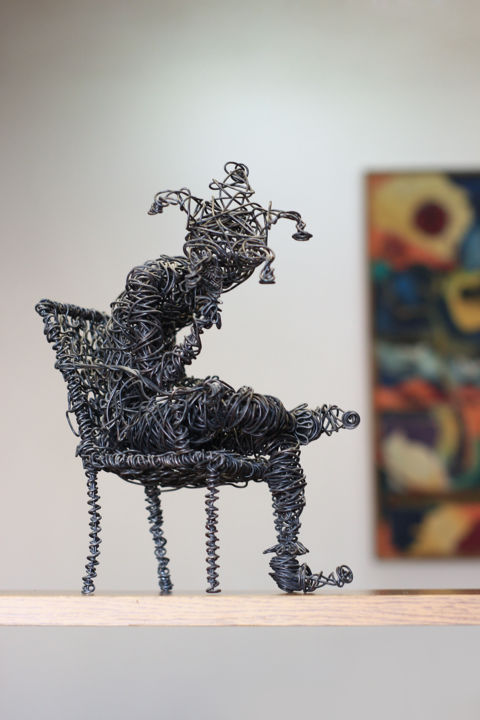 Skulptur mit dem Titel "Thinking (28x21x13…" von Karen Axikyan, Original-Kunstwerk, Metalle