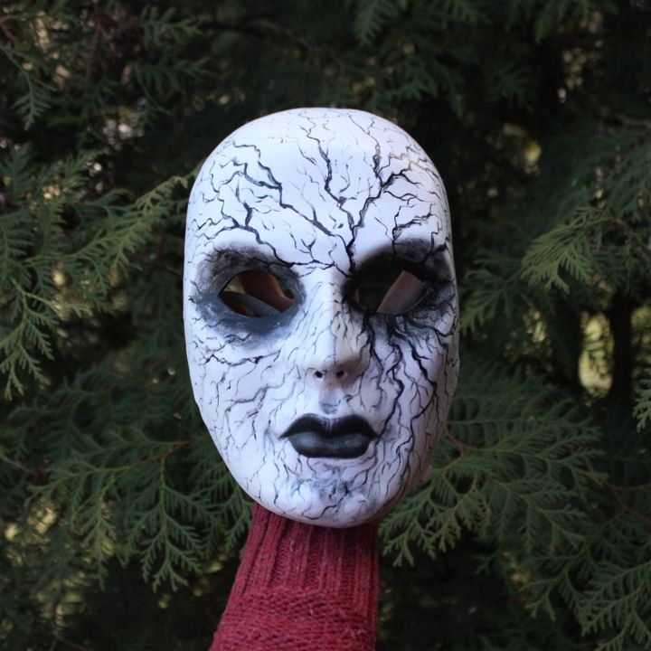 Escultura intitulada "The mask "Horror"" por Katyusha Ray, Obras de arte originais, Outro
