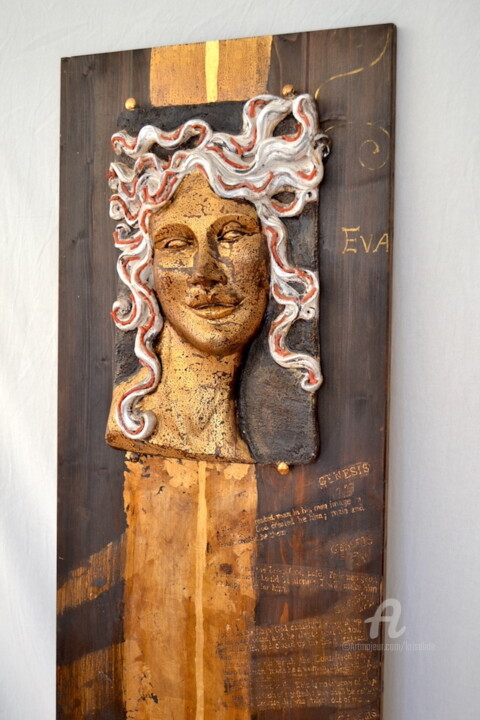 Escultura intitulada "Eva" por Krisalide, Obras de arte originais, Argila Montado em Painel de madeira