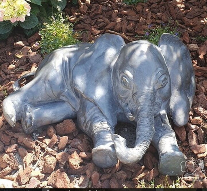 Escultura intitulada "L'Elephanteau" por Laurence Friche, Obras de arte originais, Bronze