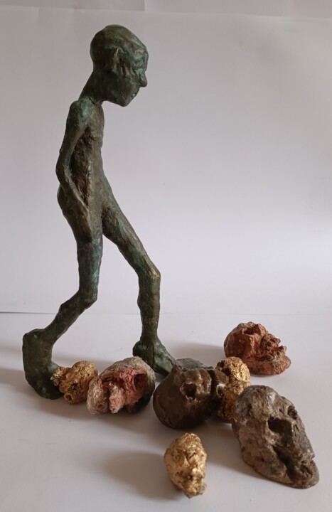Sculpture titled "sur la route" by Laurence Pustoc'H, Original Artwork, Bronze