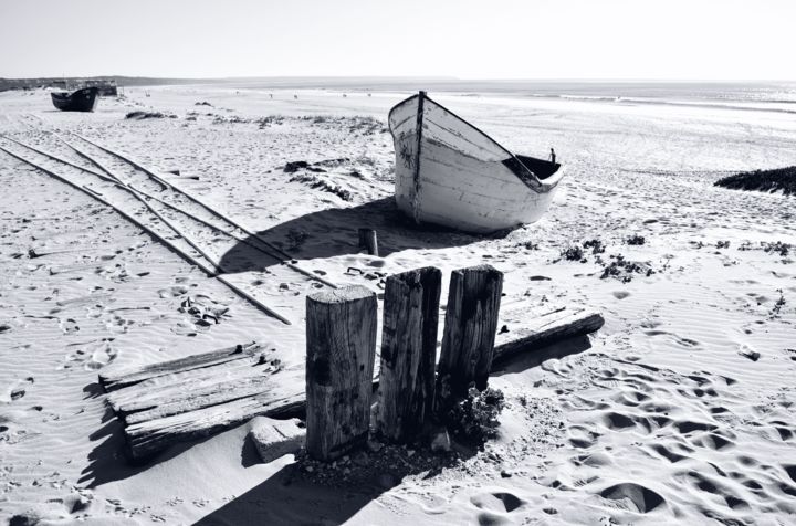 제목이 "Abandoned boat"인 사진 Andrei Leonenko로, 원작, 디지털