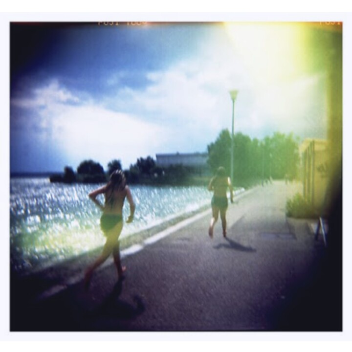 Photographie intitulée "Lac Neuchâtel" par Lionel Boscher, Œuvre d'art originale, Photographie argentique