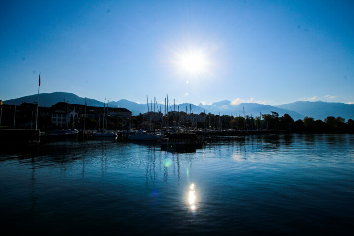 Fotografia zatytułowany „Port en contre-jour” autorstwa Lionel Girardin, Oryginalna praca, Fotografia cyfrowa