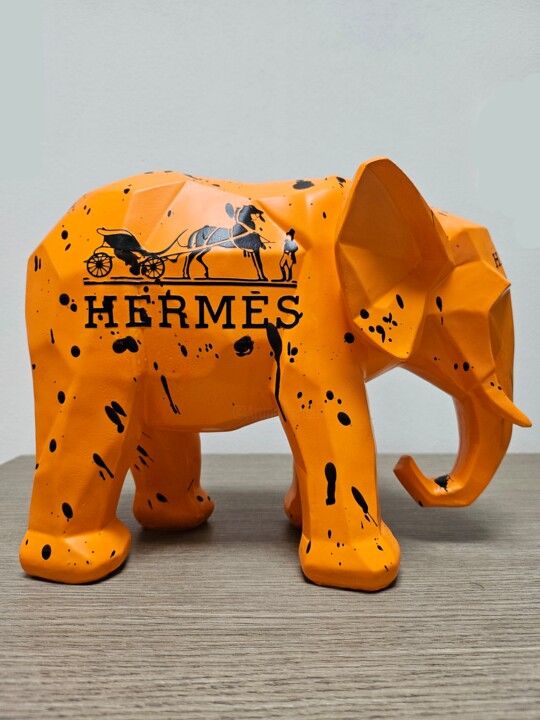 Escultura titulada "Hermēs Elephant" por Luana Muntoni (MunLu), Obra de arte original, Pintura al aerosol