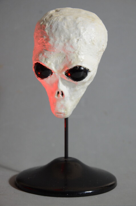 Sculpture titled "Tête d'extraterrest…" by Ludovic Lan, Original Artwork, Clay