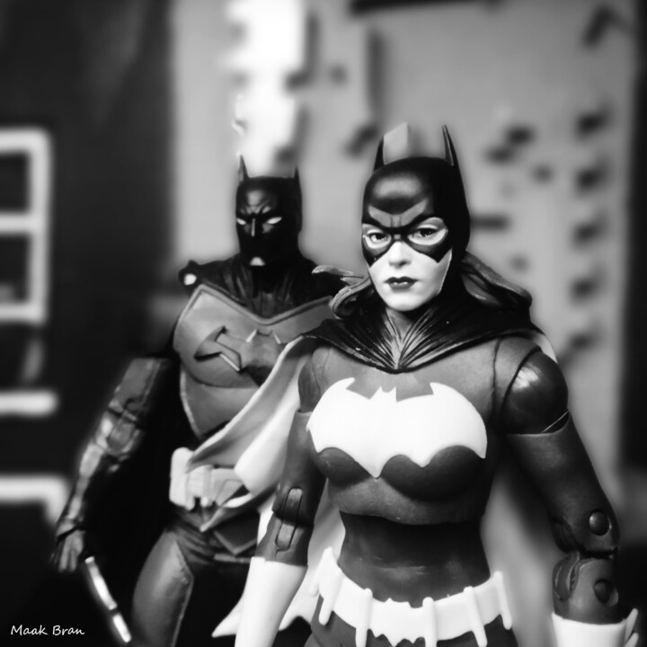 摄影 标题为“Batgirl and Batman…” 由Maak Bran, 原创艺术品, 数码摄影