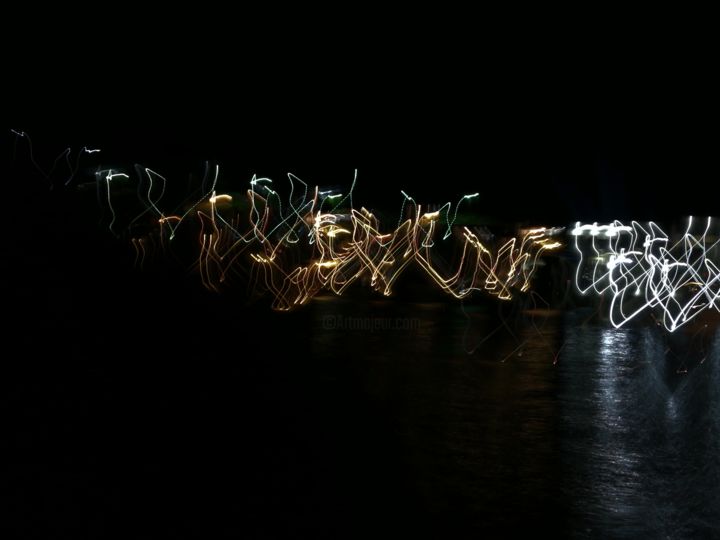 Fotografia intitulada "FLIGHT INFINITY" por Matilde Bogge, Obras de arte originais, Light Painting