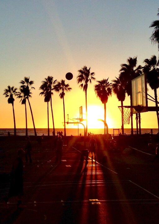 Fotografia intitulada "Venice Beach Basket…" por Maxime Guengant, Obras de arte originais, Fotografia digital