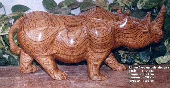 Sculpture intitulée "Rhinocéros en bois" par Mbode, Œuvre d'art originale, Bois