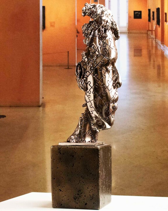 Escultura,  11x4,3 in 