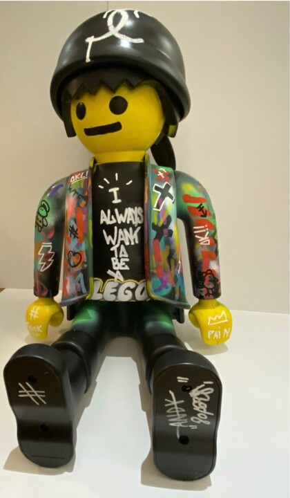 Sculpture titled "I always want to be…" by Mr Popart, Original Artwork, Acrylic