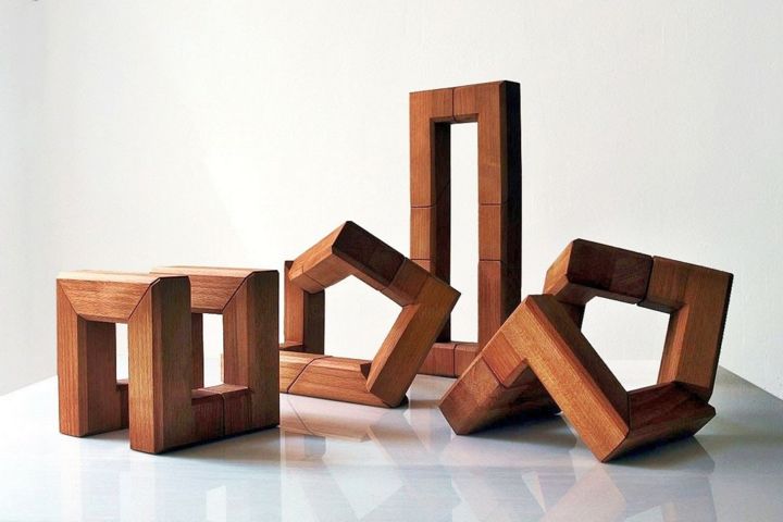 Skulptur mit dem Titel "cubimove" von Nikolaus Weiler, Original-Kunstwerk, Holz