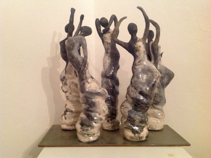 Sculpture titled "Bal-des-nymphes" by Noëlle Rious, Original Artwork