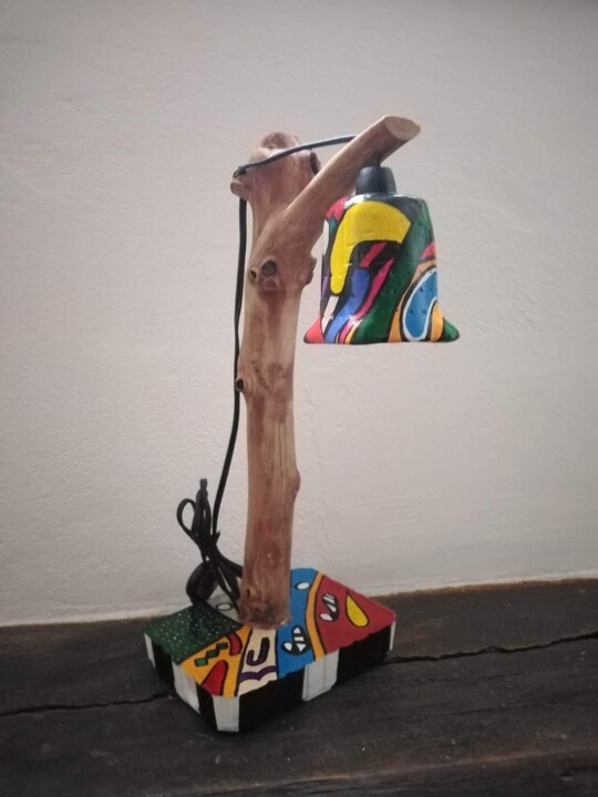 Scultura intitolato "Lampe décorative de…" da Np, Opera d'arte originale, Gesso