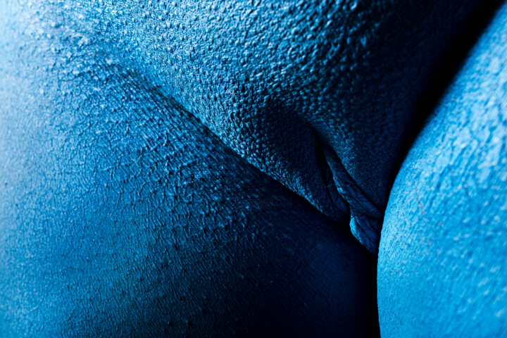 Fotografía titulada "Blue 5" por Ovidiu Adrian Bujor, Obra de arte original, Fotografía digital