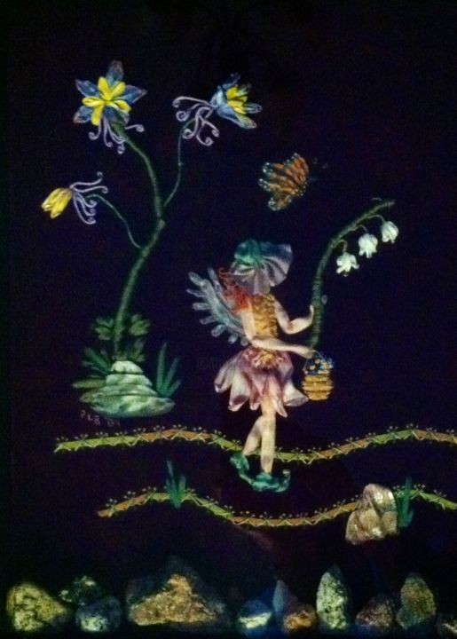 Arte textil titulada "Columbine Fairy" por P.K. Brasby, Obra de arte original