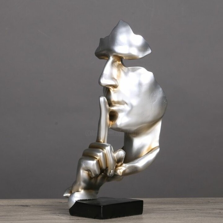 Sculptuur,  19,7x7,9 in 