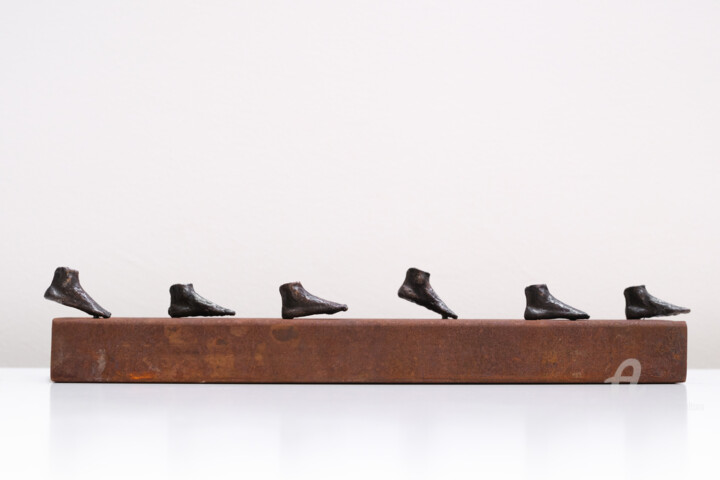 Sculpture intitulée "sequence of a steep…" par Pancho Porto Escultura, Œuvre d'art originale, Coulage