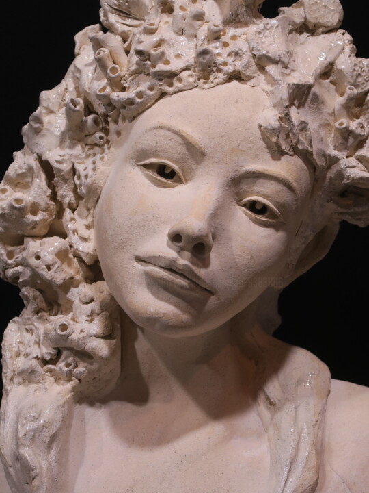 Sculptuur getiteld "Thétis" door Papillon, Origineel Kunstwerk, Klei