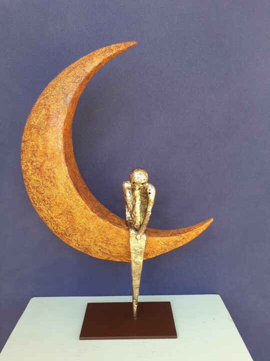 Sculpture titled "Le rêveur de la lune" by Patrick Neel, Original Artwork, Bronze