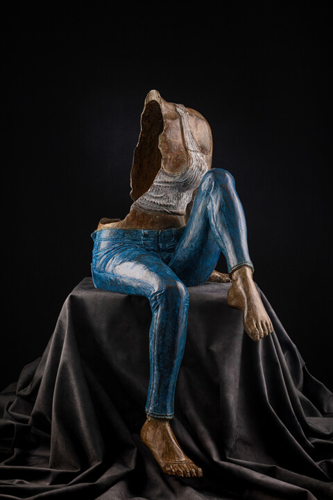 Sculpture titled "PIN-UP" by Philippe Crivelli, Original Artwork, Bronze