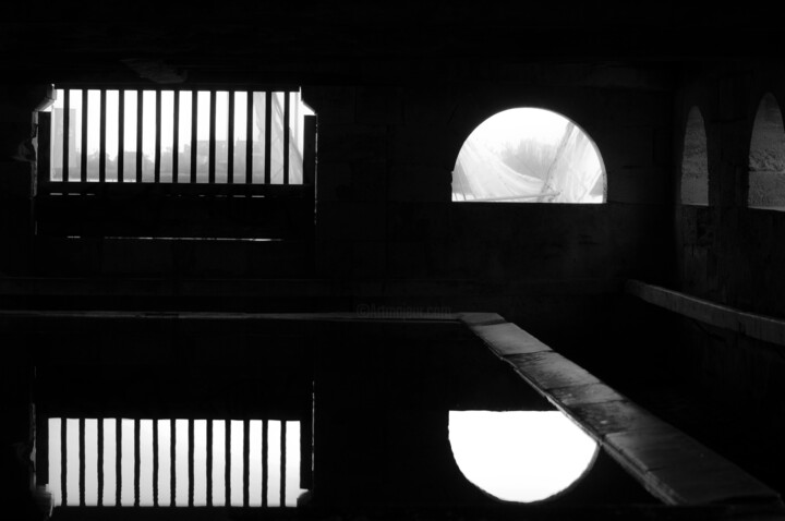 Photographie intitulée "Lavoir" par Yves Bordes Lapeyre, Œuvre d'art originale