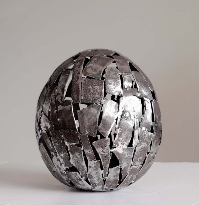 Sculpture titled "Steel egg" by Jerome Poumes, Original Artwork, Metals