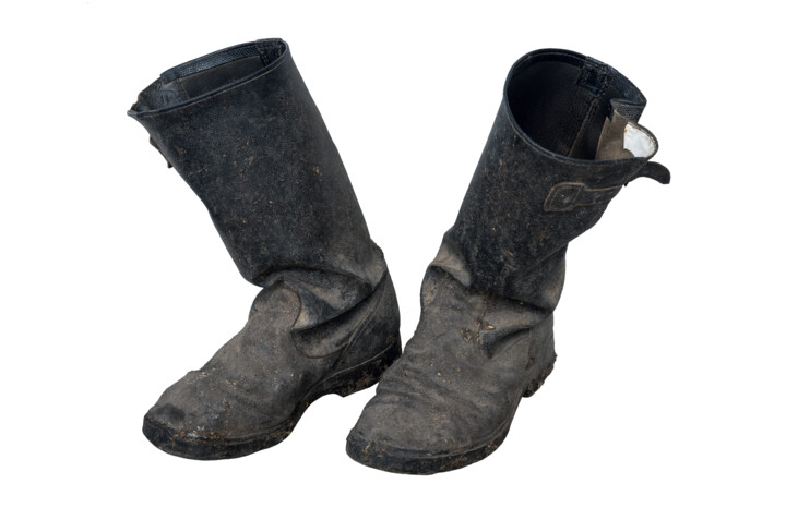 Фотография под названием "Tarpaulin boots kir…" - Art$Art, Подлинное произведение искусства, Цифровая фотография