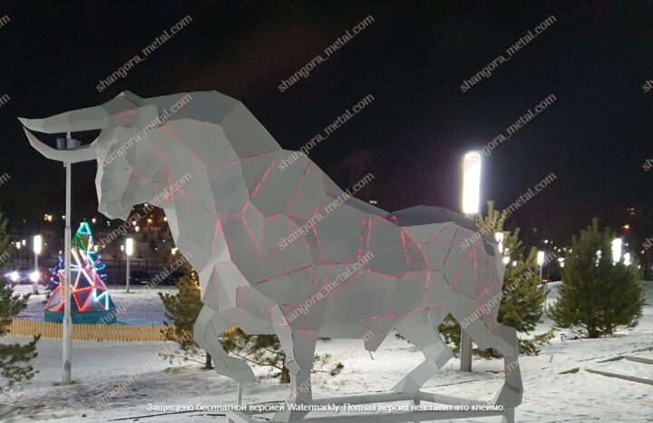 Scultura intitolato "bull" da Rustam Abdulaev, Opera d'arte originale, Metalli