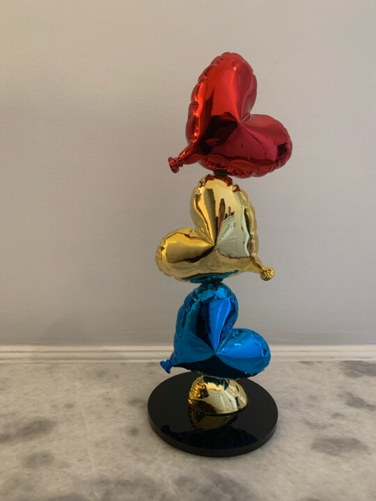 Sculpture titled "Love Love Love" by Sagrasse, Original Artwork, Resin