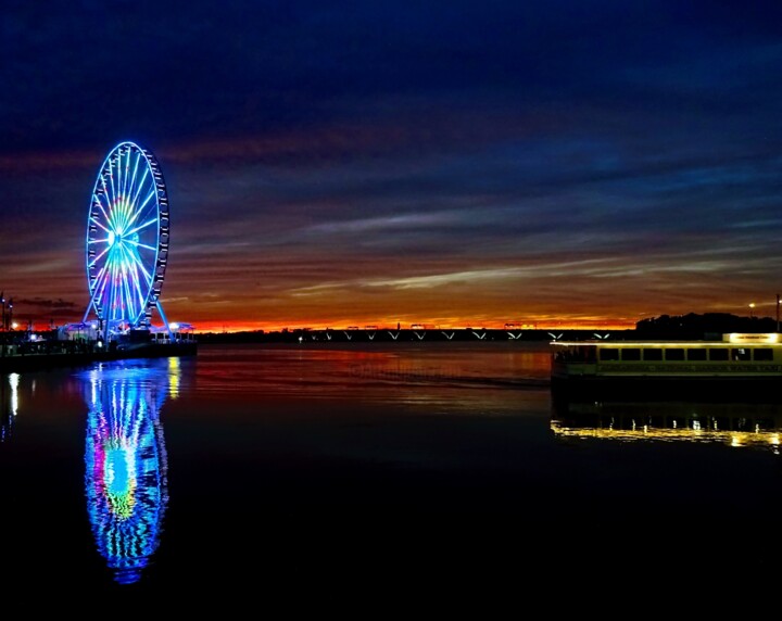 Fotografía titulada "Ferris Wheel Reflex…" por Sandy Waters, Obra de arte original