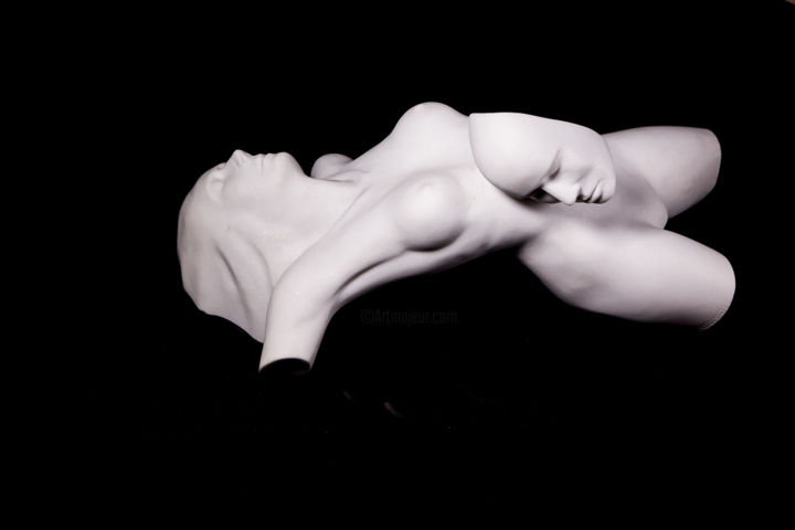 Sculpture titled "" AUSENTE DE TI"" by Santos Carvalho, Original Artwork