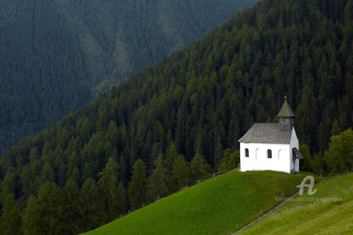 Fotografie mit dem Titel "Chapel on a hillsid…" von Scott Gregory Banner, Original-Kunstwerk, Digitale Fotografie