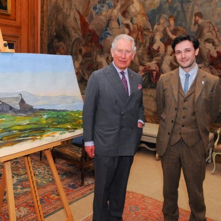 ロンドンのチェルシーにあるギャリソンチャペルに展示されているチャールズ皇太子の79枚の水彩画