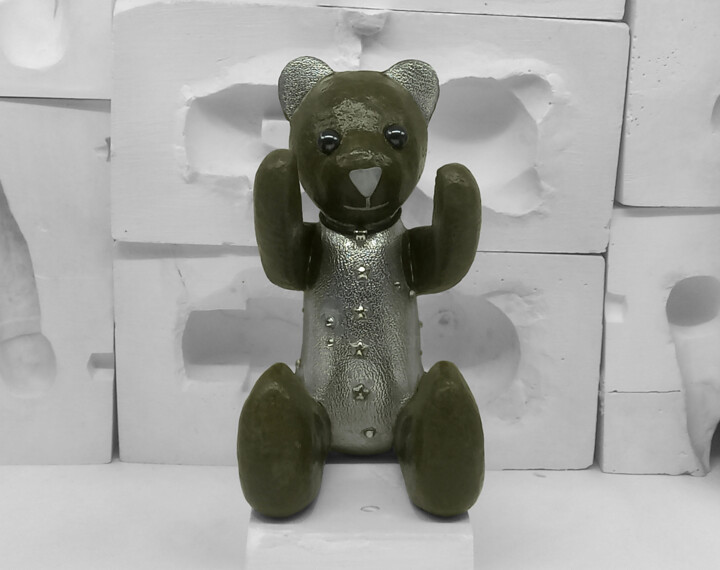Sculpture titled "Vintage bear doll h…" by Seven E, Original Artwork, Plastic