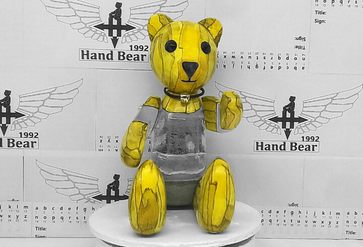 Rzeźba zatytułowany „Hand Bear / HB-TF034” autorstwa Seven E, Oryginalna praca, Plastik