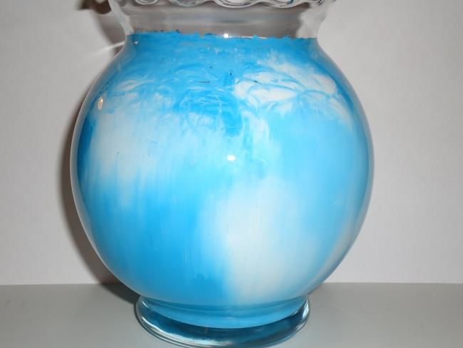 Design mit dem Titel "Ocean Blue Vase" von Shellie Sutera, Original-Kunstwerk