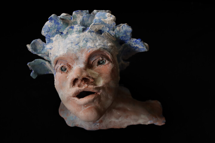 Sculpture titled "Comme un poisson da…" by Sylvie Magnien, Original Artwork, Clay