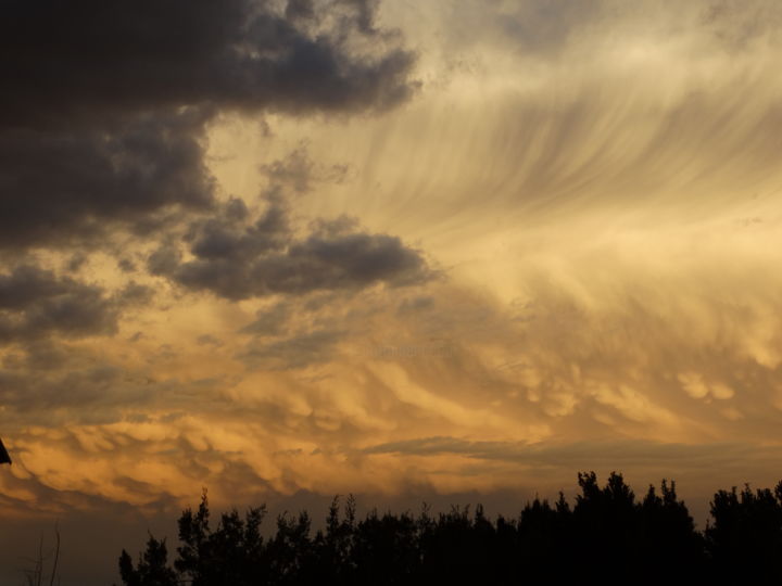 Photographie intitulée "Lemon Drop Clouds" par Teal Dreams Photography, Œuvre d'art originale, Photographie numérique