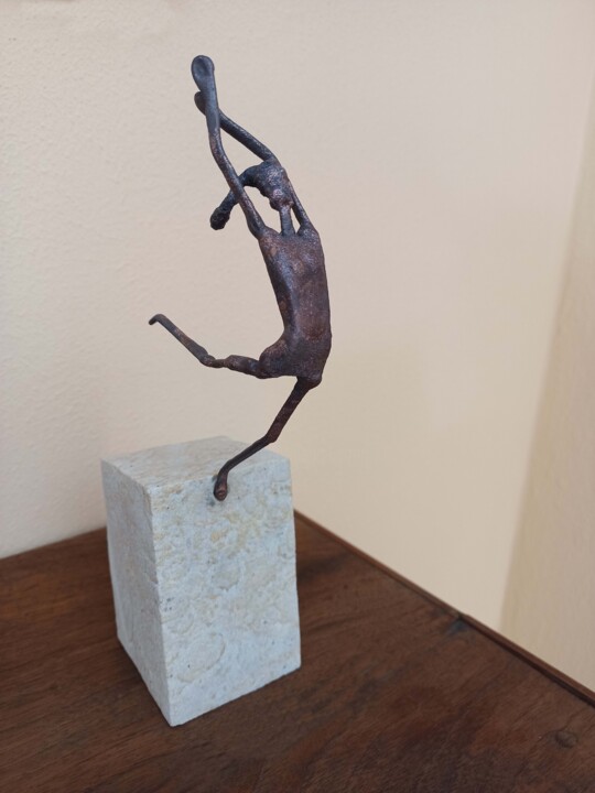 Escultura,  9,1x4,7 in 