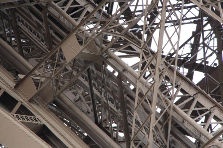 Photography titled "Tour Eiffel IV" by Ulli Heupel, Original Artwork