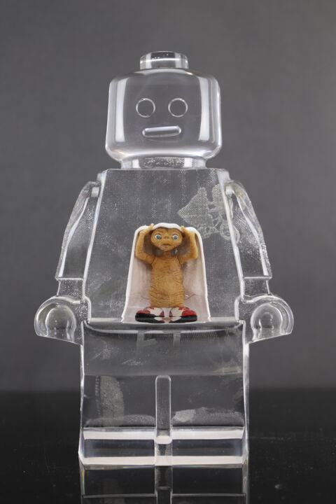 Sculpture titled "ROBOCLUSION ET L EX…" by Vincent Sabatier (VerSus), Original Artwork, Resin