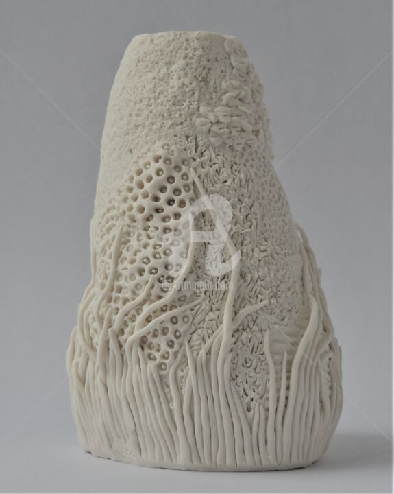 Sculpture titled "Rocher herbes" by Viviane Thelen, Original Artwork, Ceramics