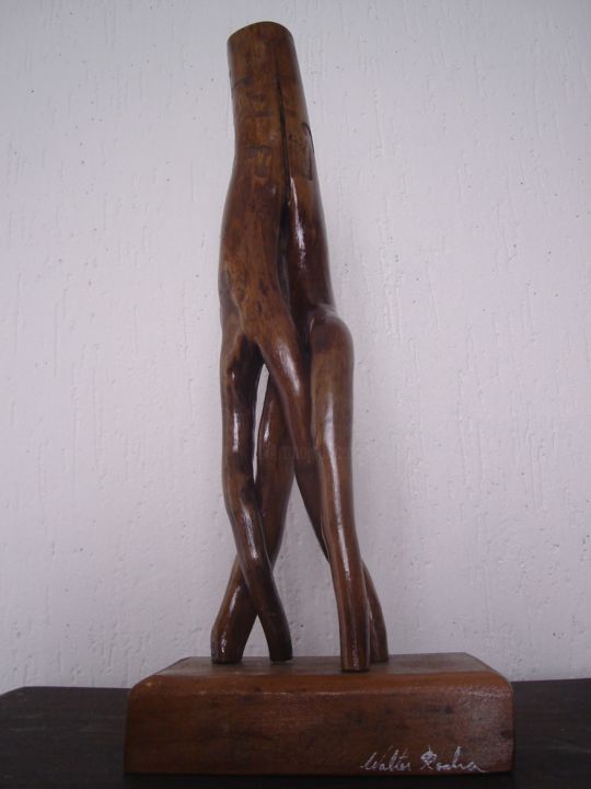 Скульптура под названием "escultura-dois-corp…" - Walter Rocha - Arte Natural, Подлинное произведение искусства