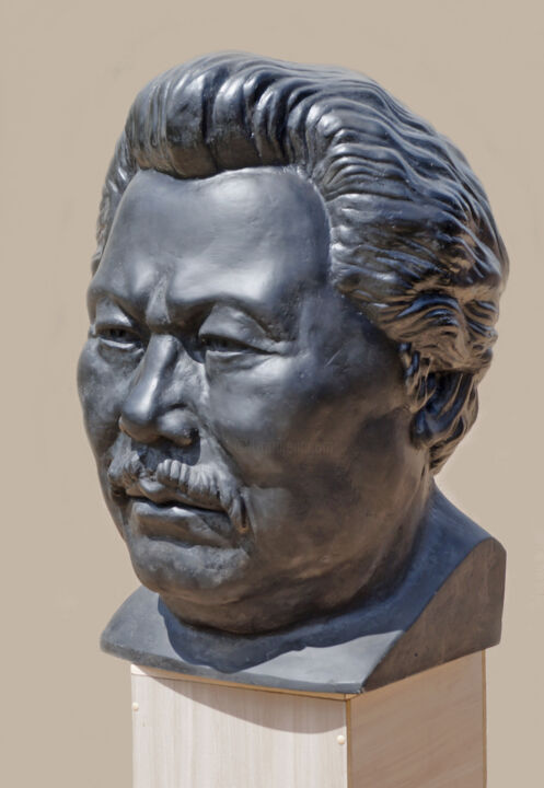 Скульптура под названием "Bust of Dugarov D.N." - Zandan Dugarov, Подлинное произведение искусства, Пластмасса