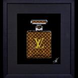 Scultura intitolato "Louis Vuitton bottl…" da Fred Meurice, Opera d'arte originale, Resina Montato su Telaio per barella in…