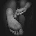 Fotografie mit dem Titel "Her beautiful feet" von Ivan Ponomarevsky, Original-Kunstwerk, Digitale Fotografie